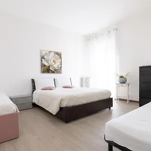 Apartament Casa Primavera, Bergamo